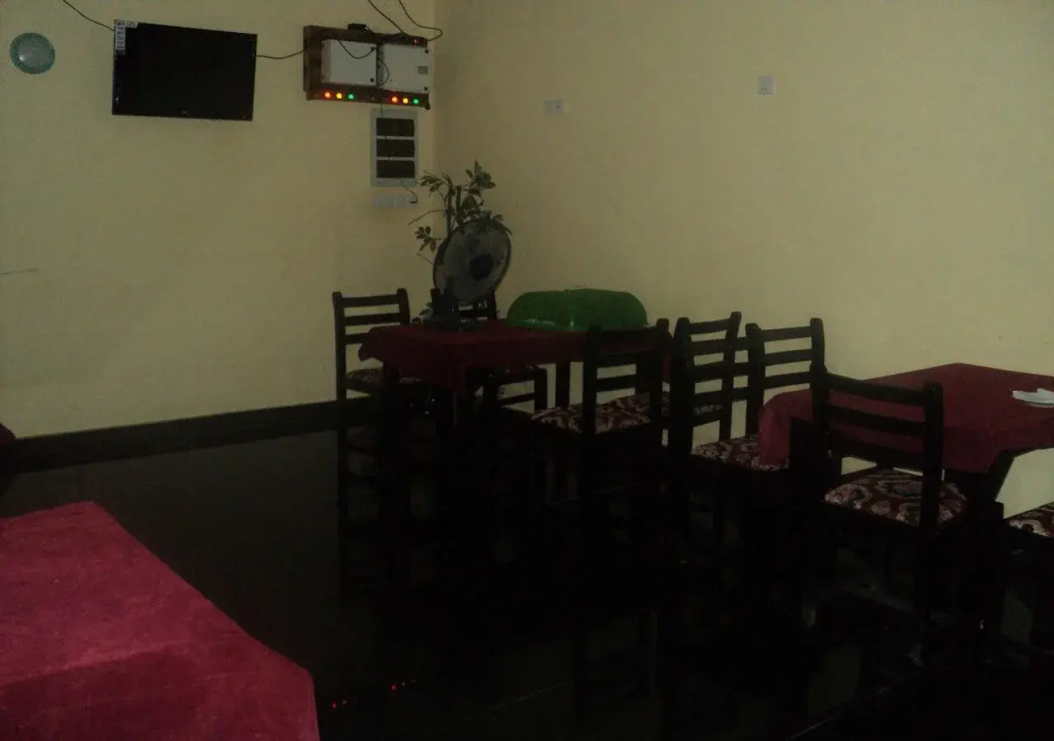 Puleys Balmoral Hotel and Rest House