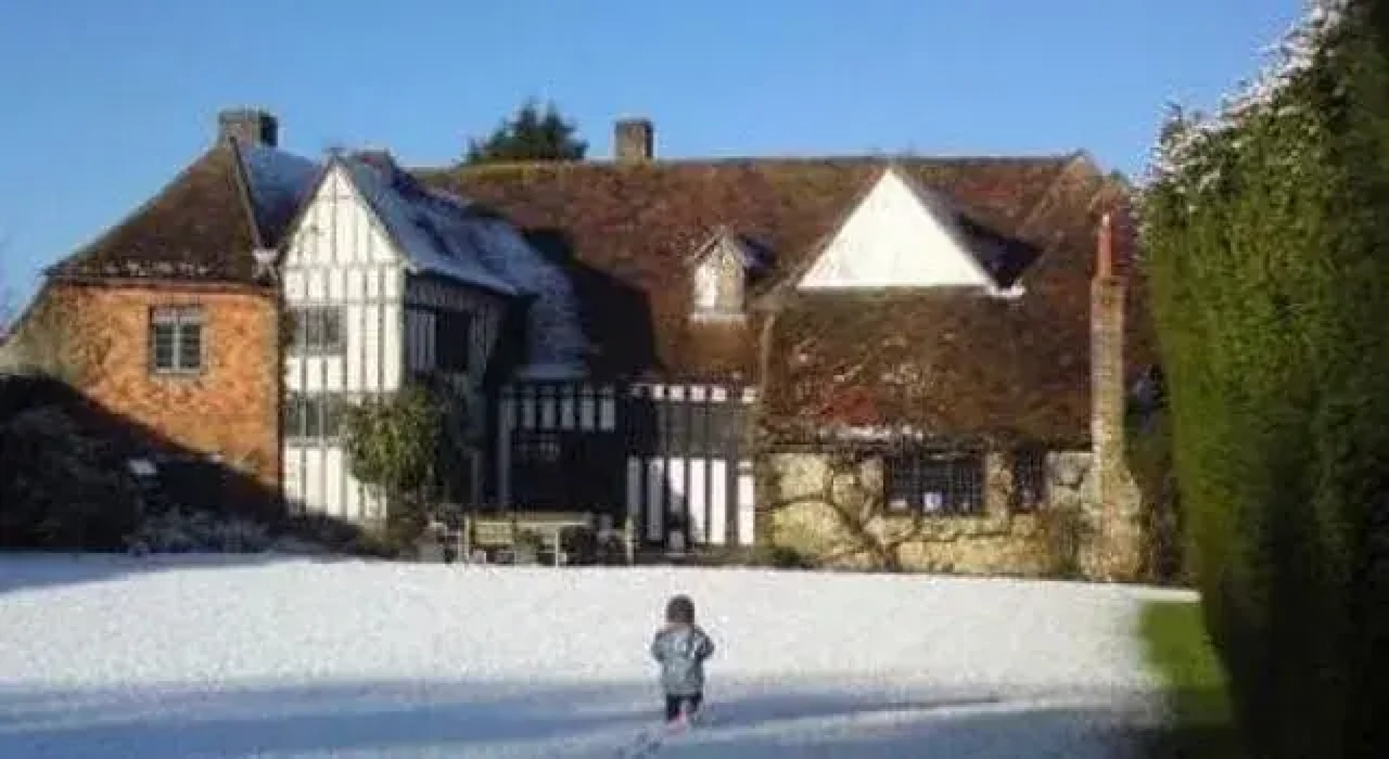 Singleton Manor