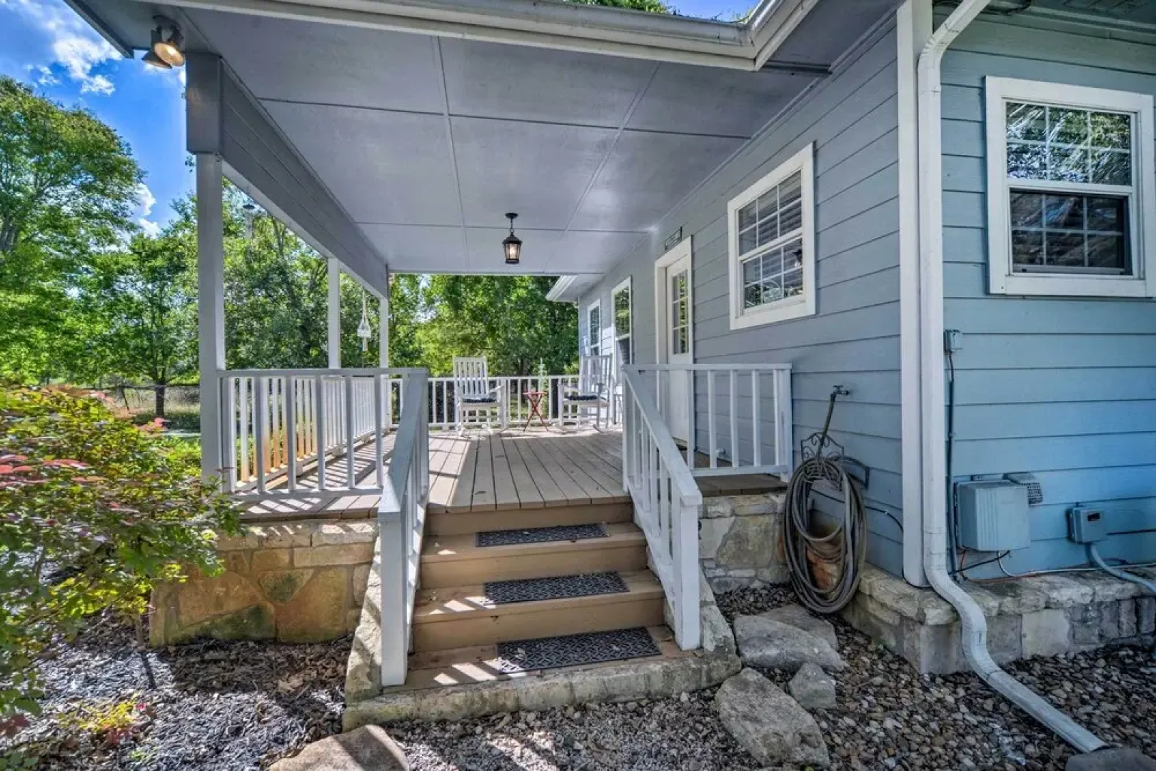 'the Petite Lake House' in Seguin w/ Patio!
