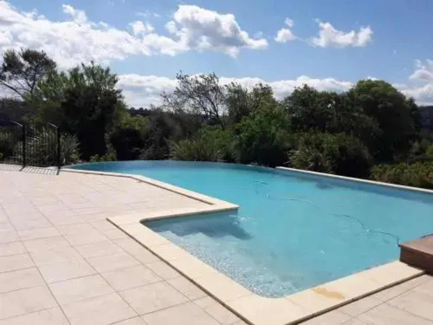 Le Chateau Saint Martin