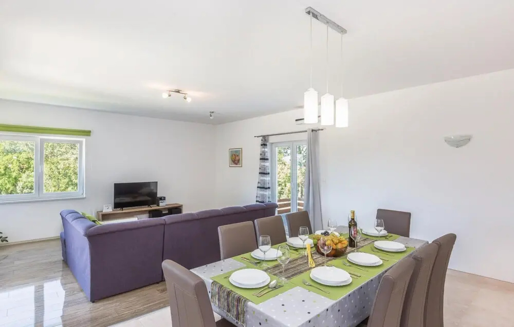 Awesome Home in Blato na Cetini With Wifi and 4 Bedrooms