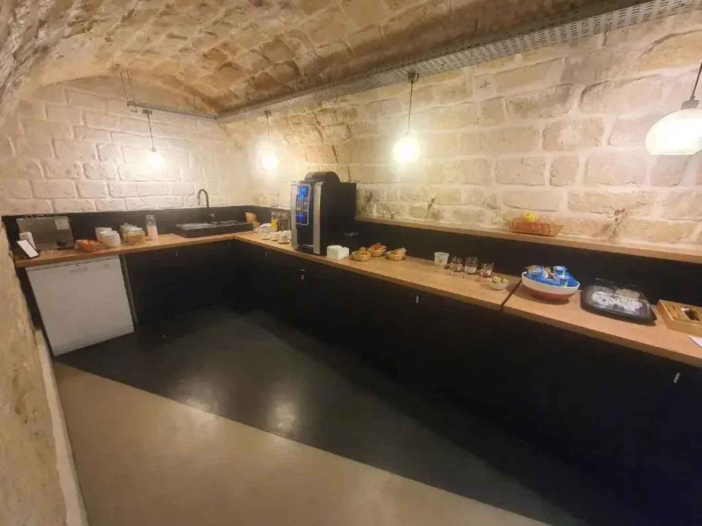 Hipotel Paris Père Lachaise République