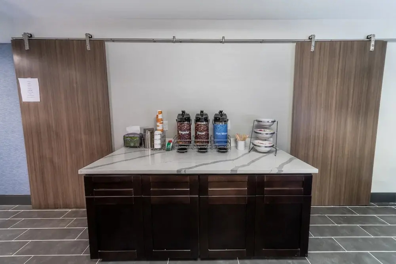 Quality Inn & Suites Outlet Village