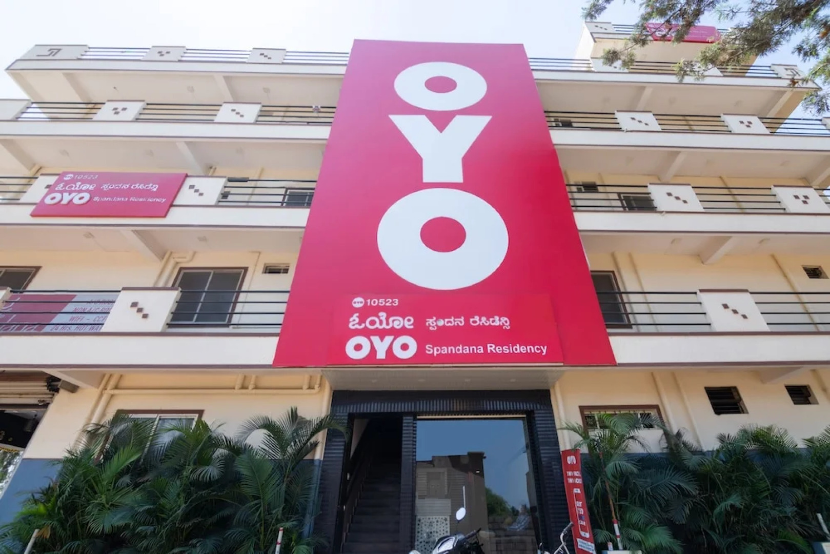 OYO 10523 Spandana Residency