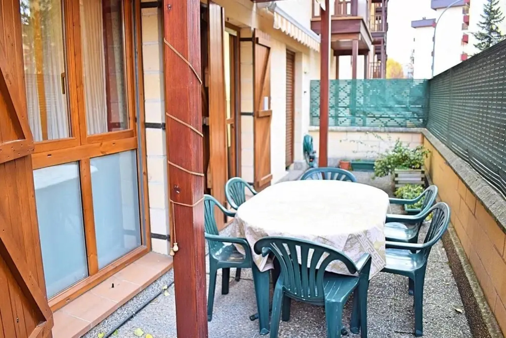 Jacetania Home by Keywii. 5 Paxs. Jaca