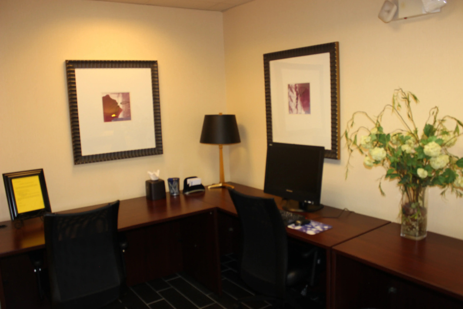 Holiday Inn Express & Suites Atlanta - Emory University Area