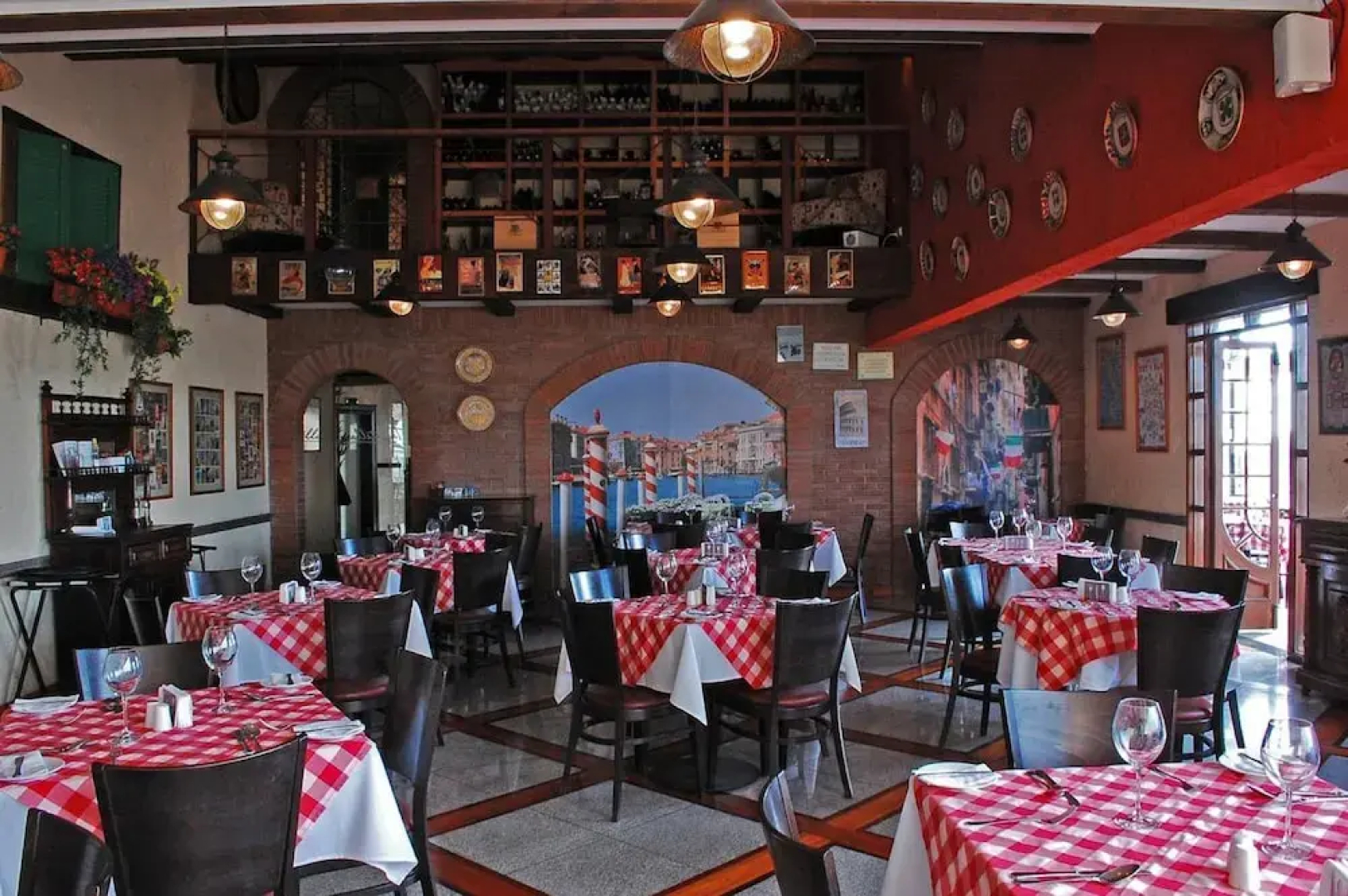 Hotel Florencia Suites & Apartments