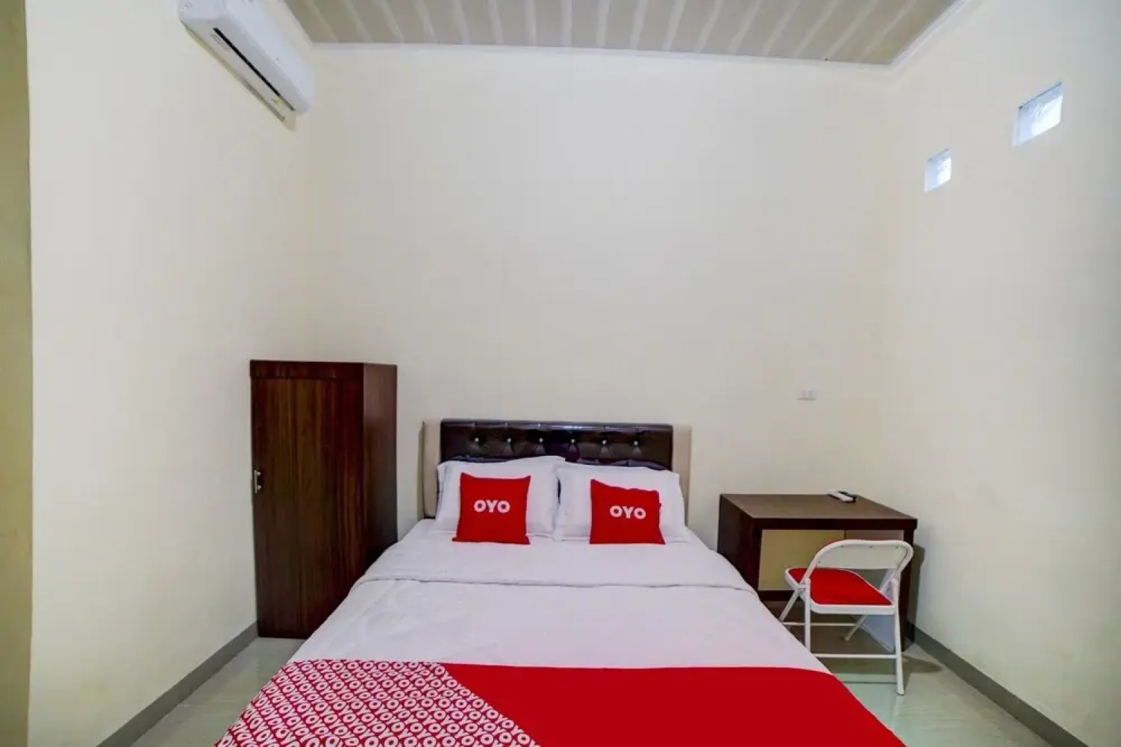 OYO 90773 Shine Guest House