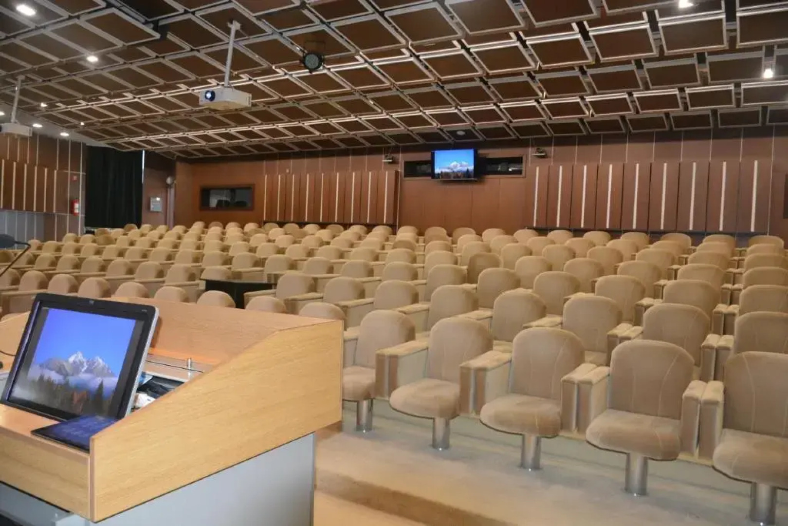 Kongresové centrum SAV Academia