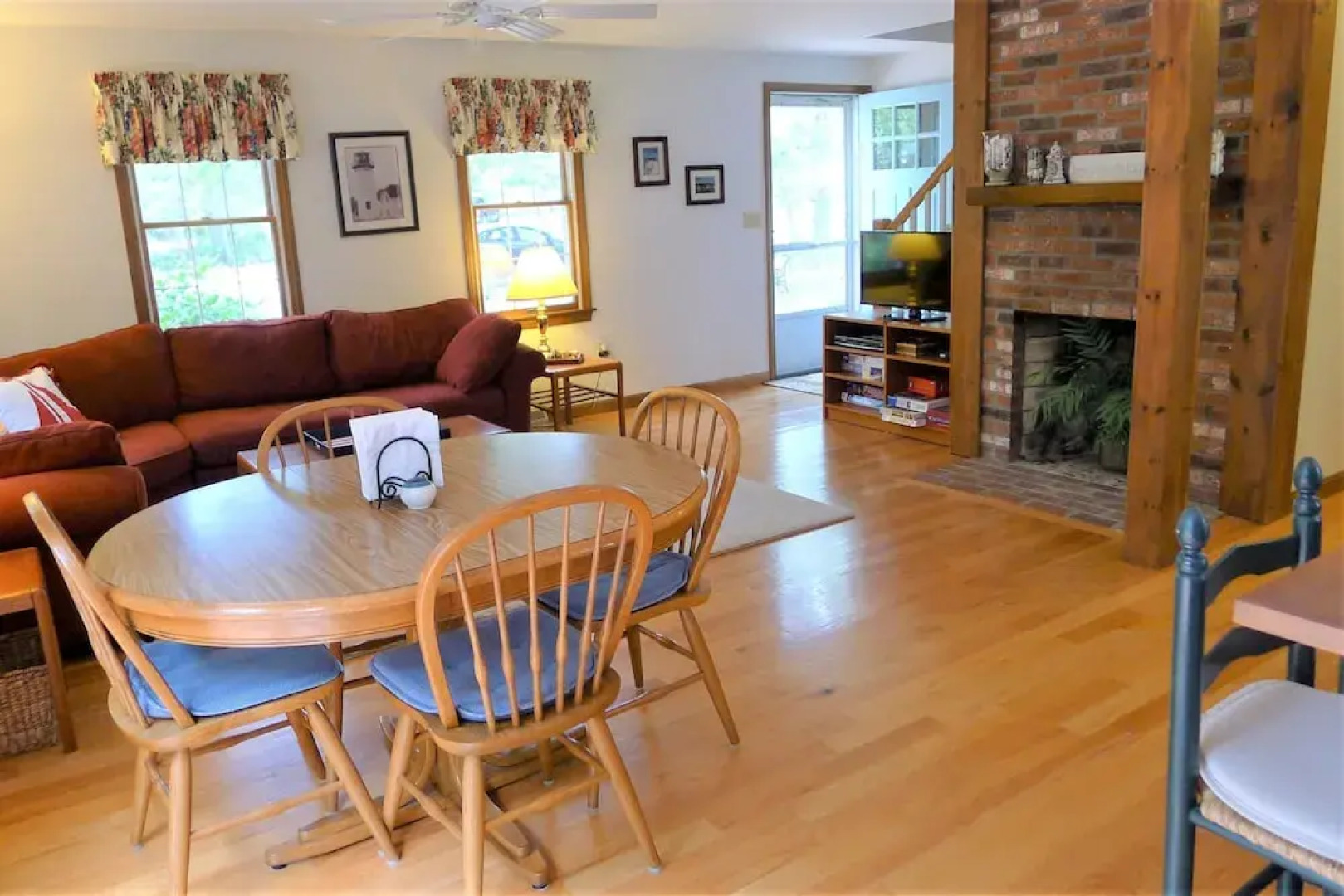 20 Woodpine - 4 Bedroom House