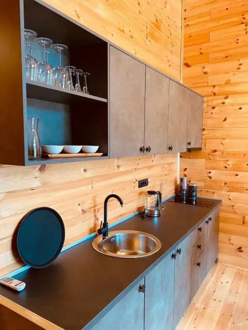 ADA BEACH HOUSE mit Wasserzugang