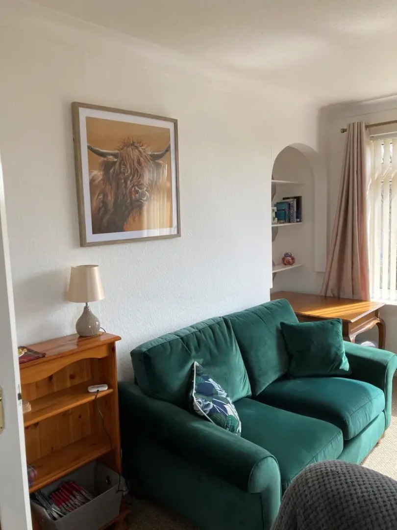 The Waterside Apartment 6