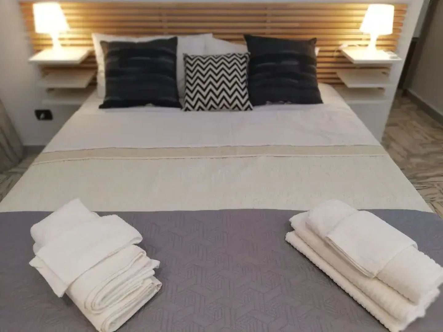 UP&B Rooms