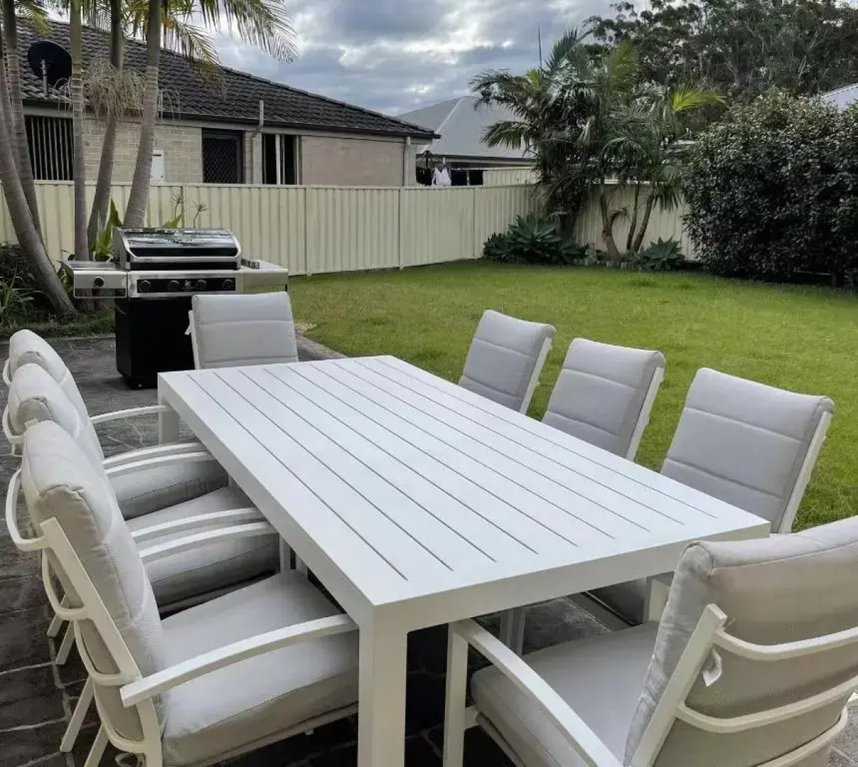 Beautiful 5 bedroom house in Jervis Bay