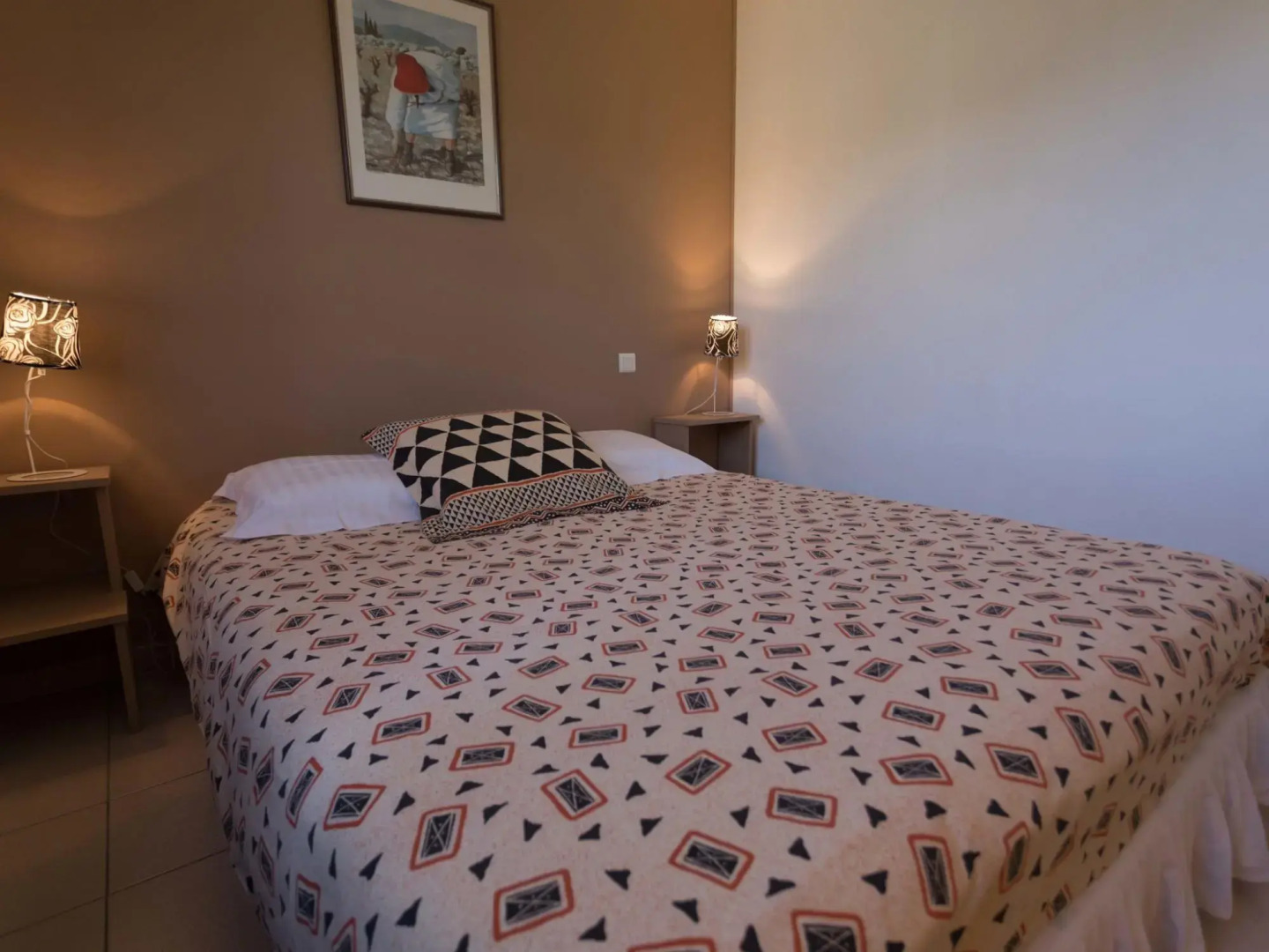 Spacious Villa, Plenty of Privacy, Private Swimming Pool Surrounded by Vineyards