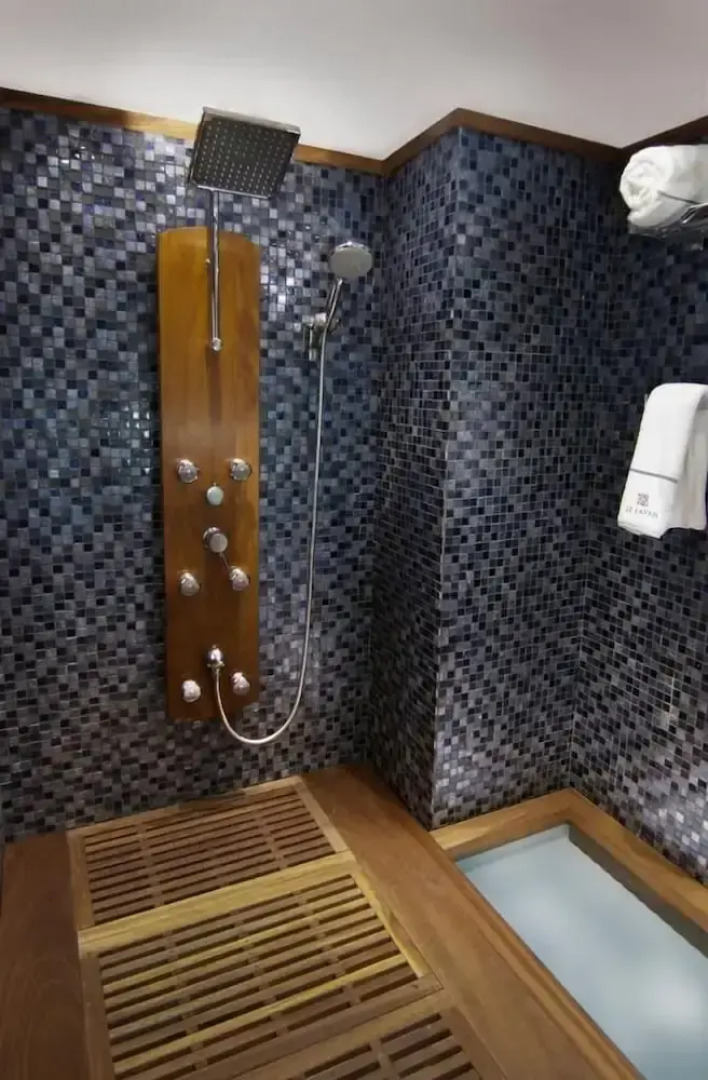 Le Fayan Nile Cruise - Till 17-9 Sat From Luxor for 4&7 Nights Wed From Aswan for 3&7 Nights - 18-9 to 20-11 Thu from Luxor for 4&7 Nights Mon From Aswan for 3&7 Nights - 22-12 Mon from Luxor for 4&7 Nights Fri From Aswan