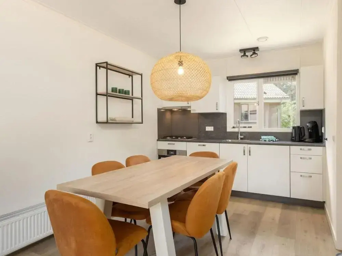 Bungalow in Park De Peel - Car-free Retreat