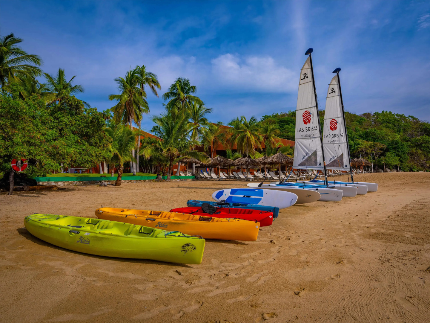 Las Brisas Huatulco – All Inclusive