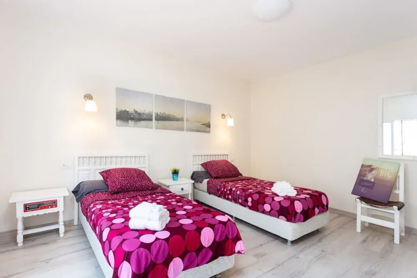 Cosy Apartment with views