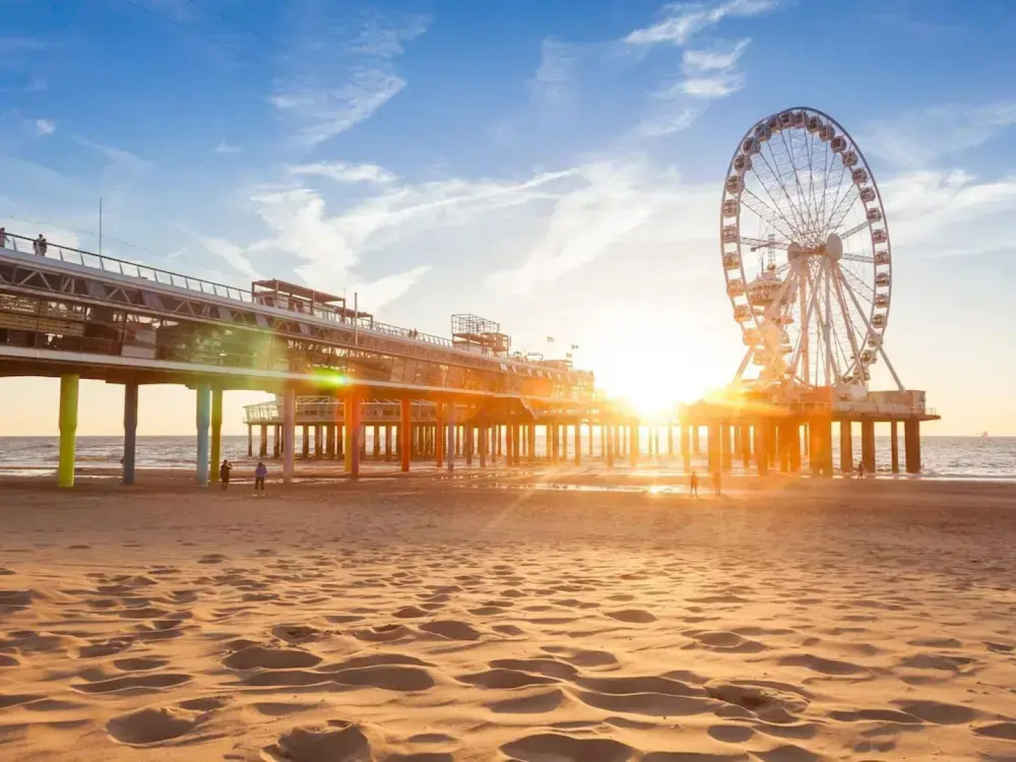 Restyled Holiday Home with Fireplace near Beach
