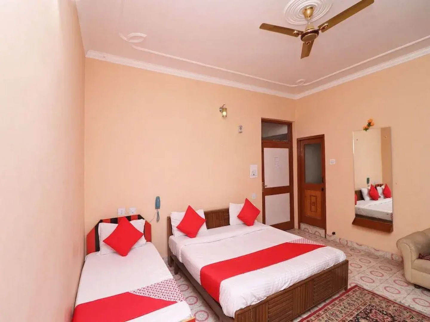 OYO 30229 Blue Diamond