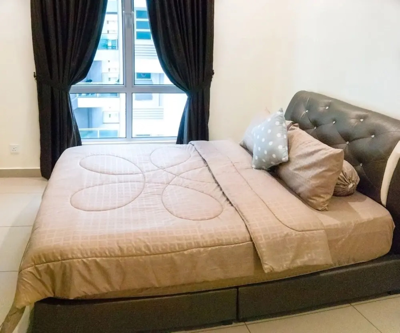 Summerton Luxury 4 Bedrooms Suite by D Imperio Homestay