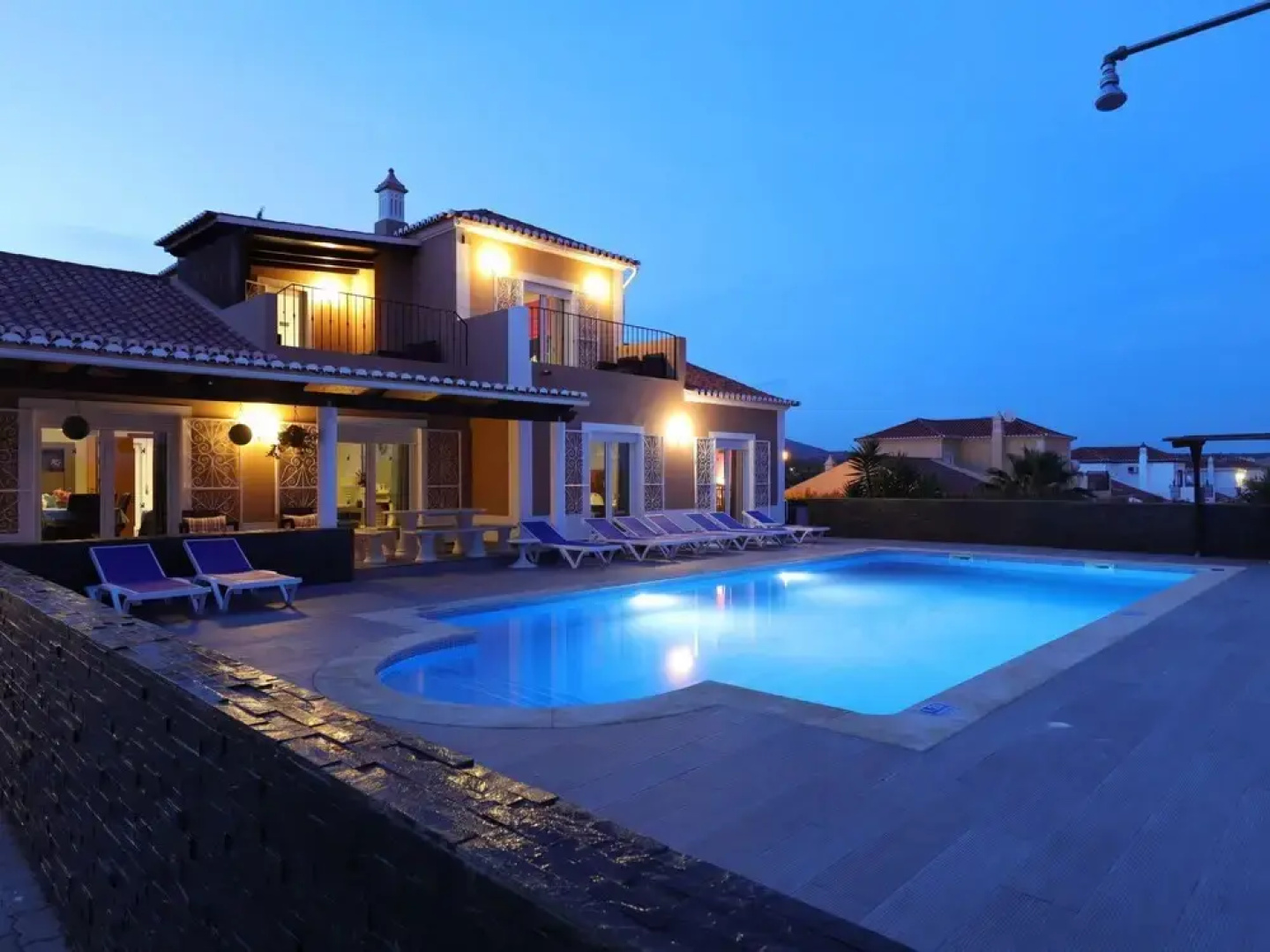 Villa Kambu Quelfes in Quelfes