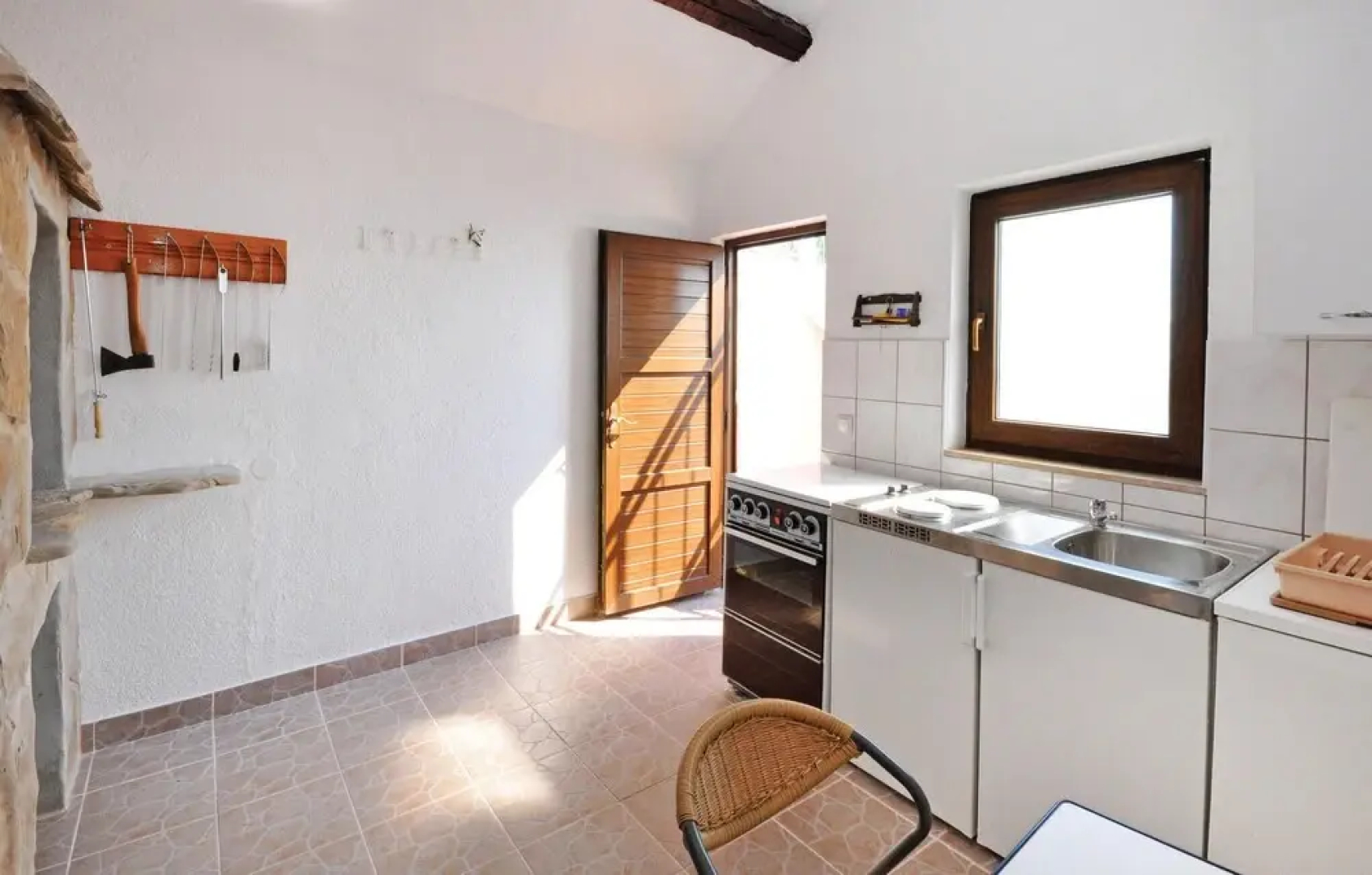 Beautiful Home in Omis With Wifi and 8 Bedrooms
