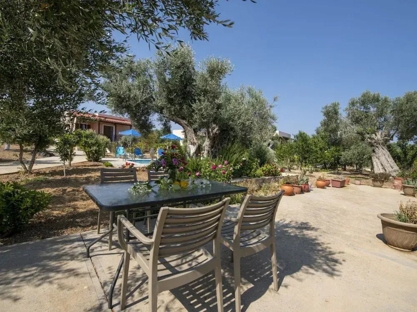 Modern Holiday Home in Sfakaki