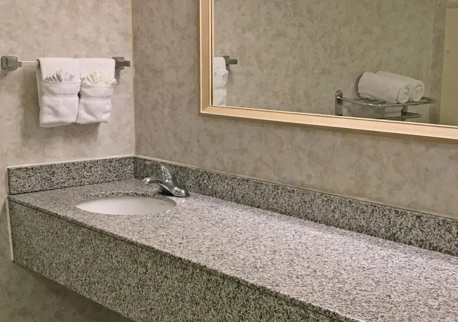 Best Western Rosslyn Iwo Jima