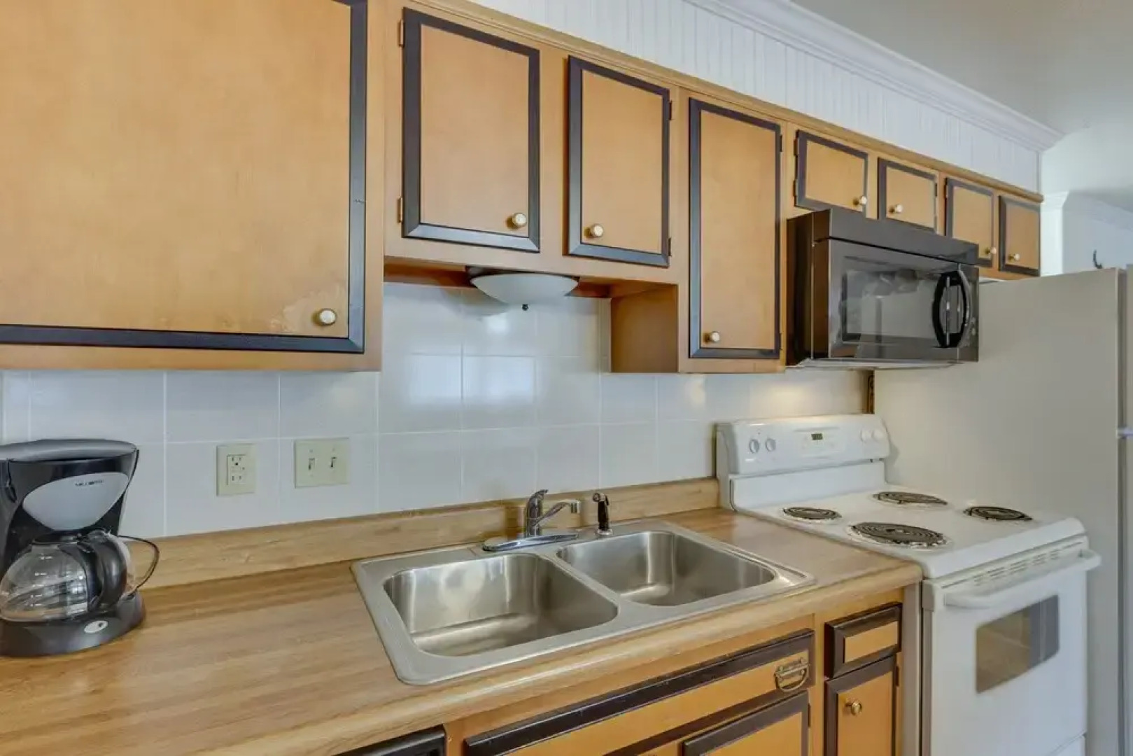 Main Street Red River Condo w/ Fireplace & Views!