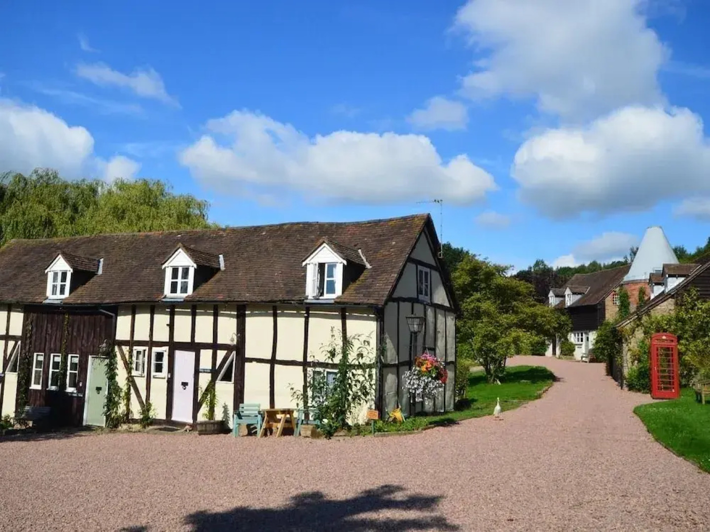 Whitewells Farm Cottages
