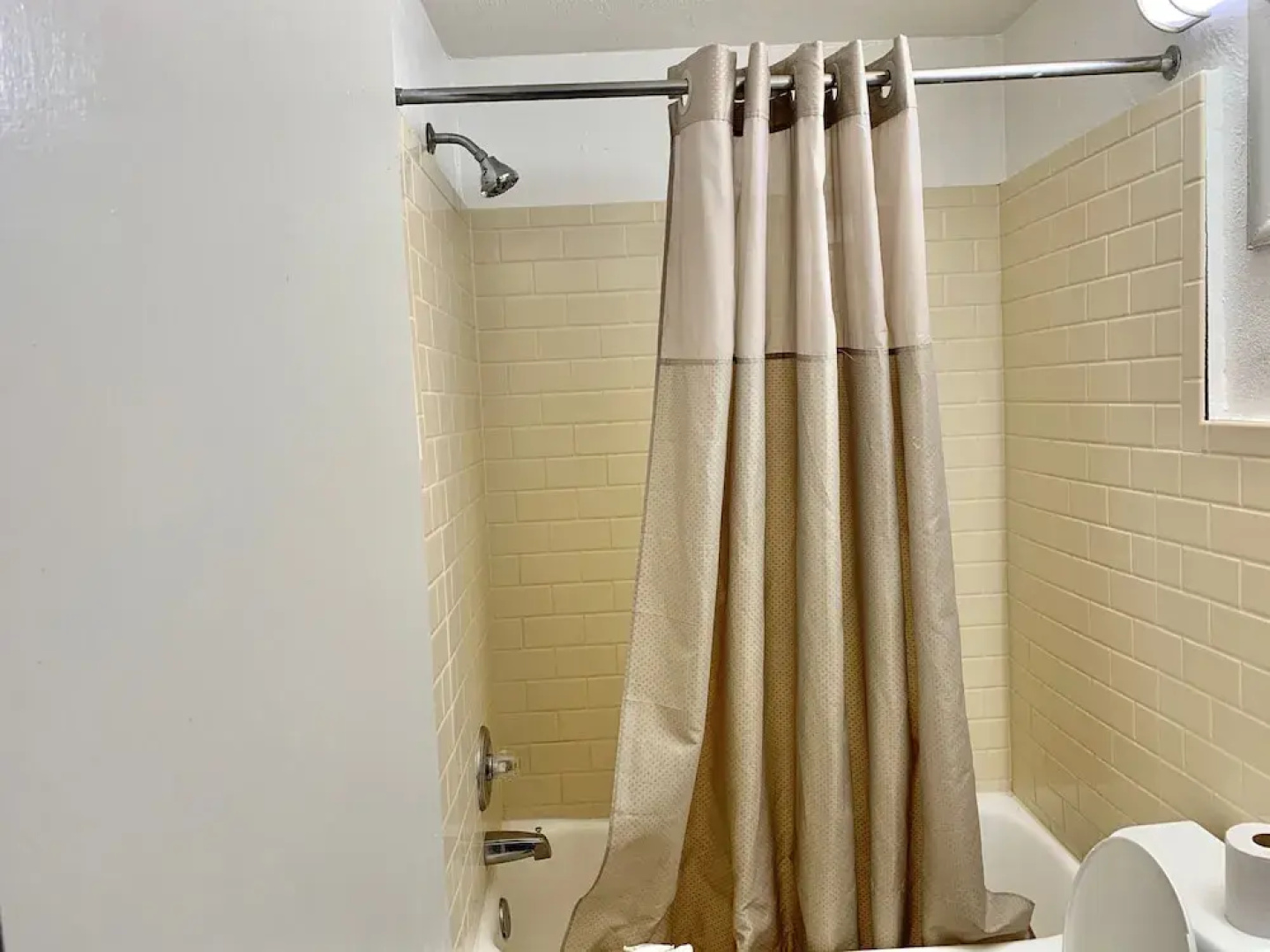 Scottish Inns and Suites - Bordentown