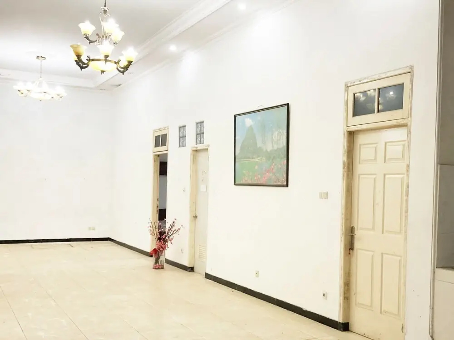 OYO Life 90989 Lee Dug Tretes Residence