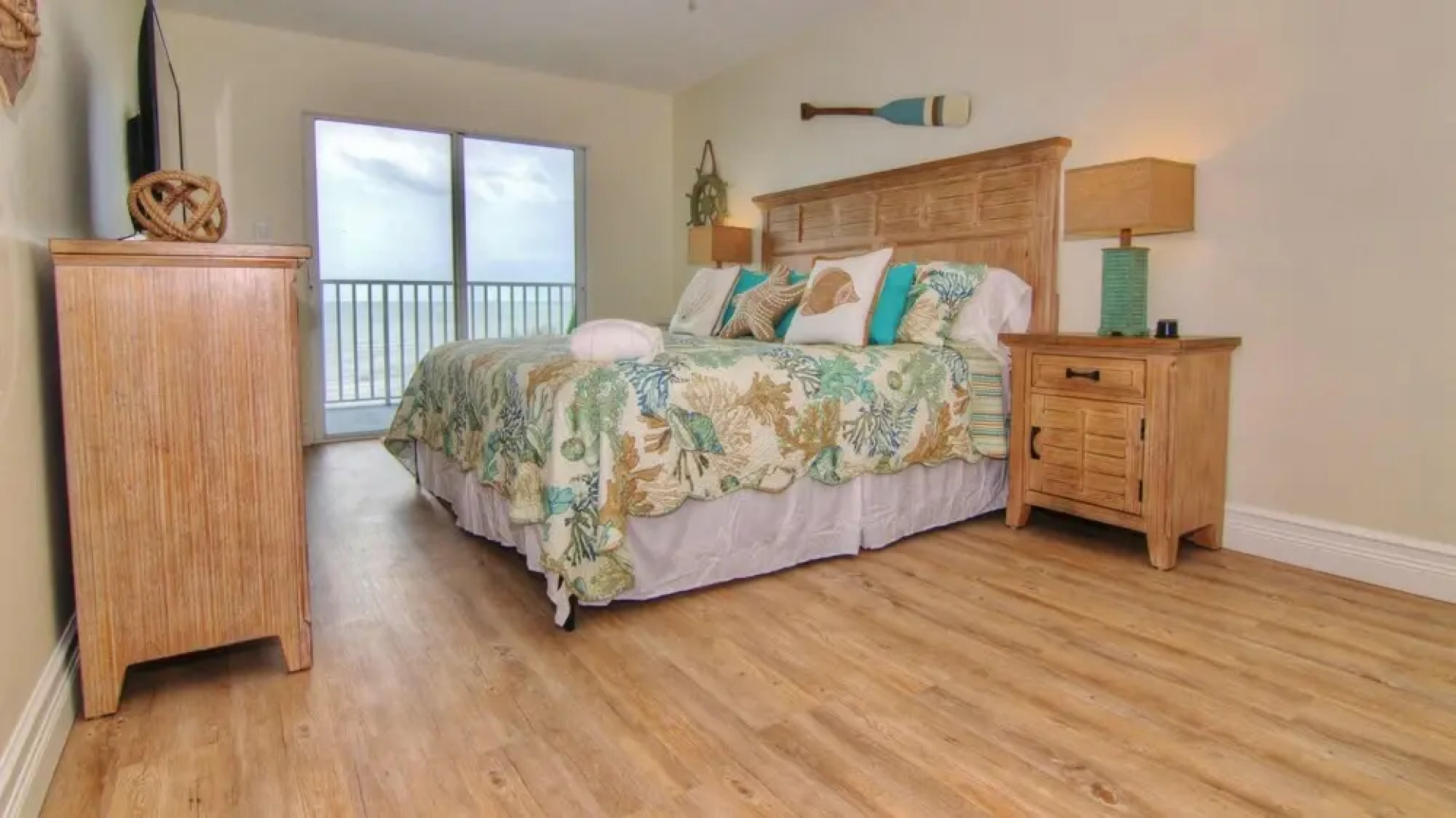 Sea Oats 307 by Teeming Vacation Rentals