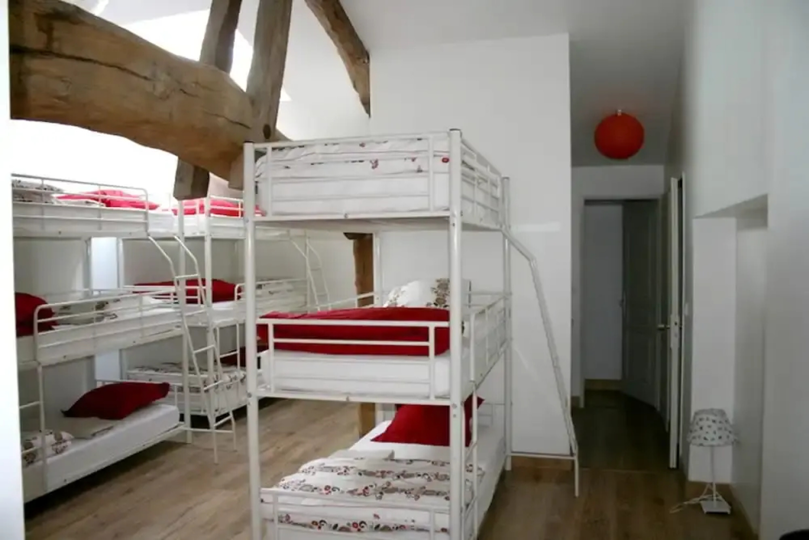 Mansion With 5 Bedrooms in Tombebœuf, With Enclosed Garden and Wifi
