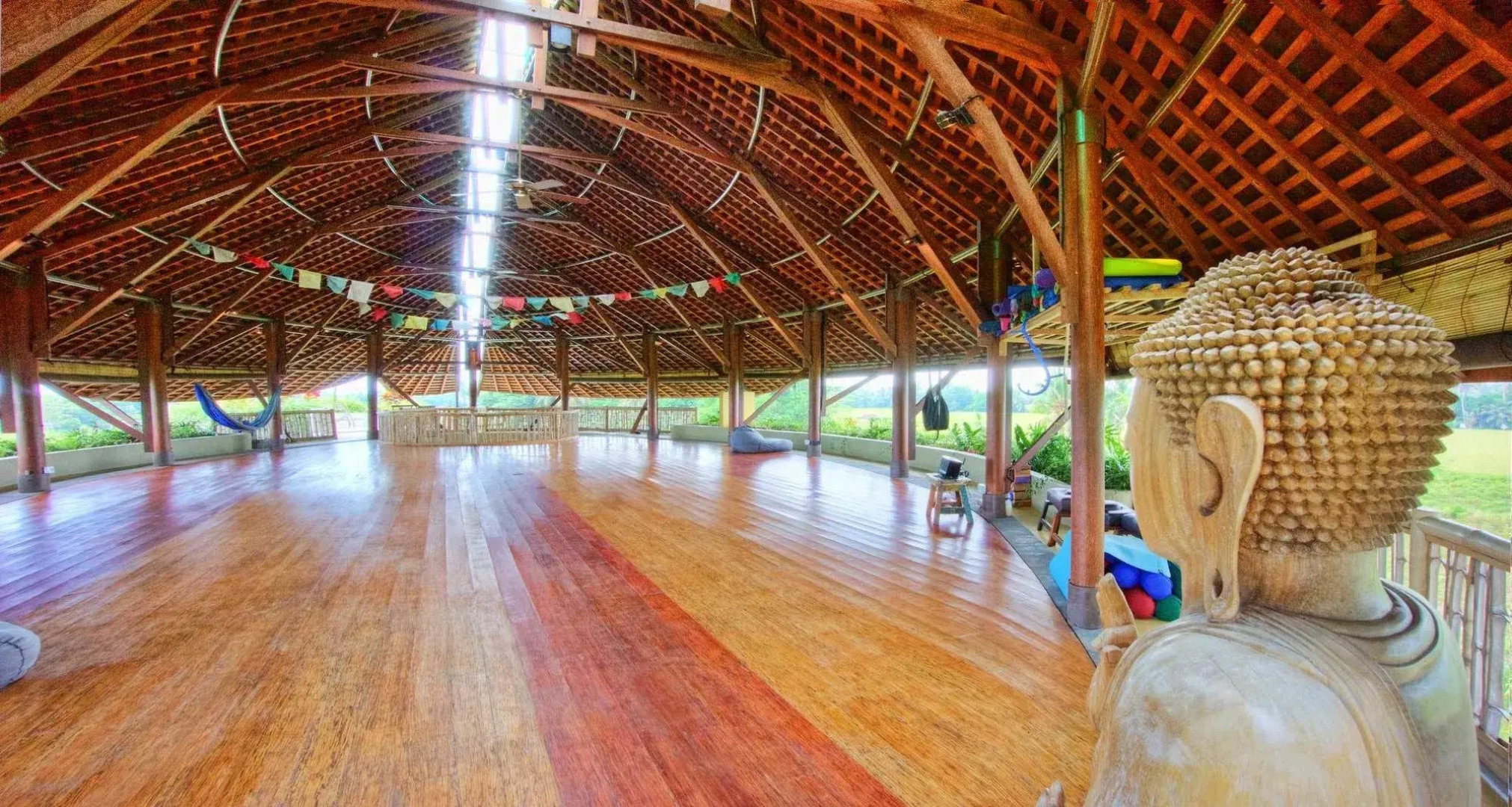 Floating Leaf Eco-Luxury Retreat