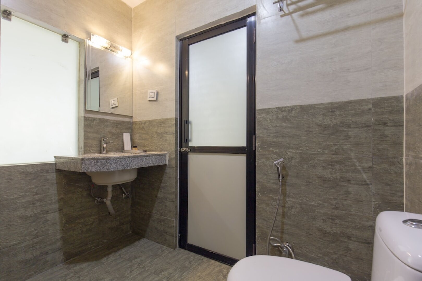 Siddhartha Riverside Resort