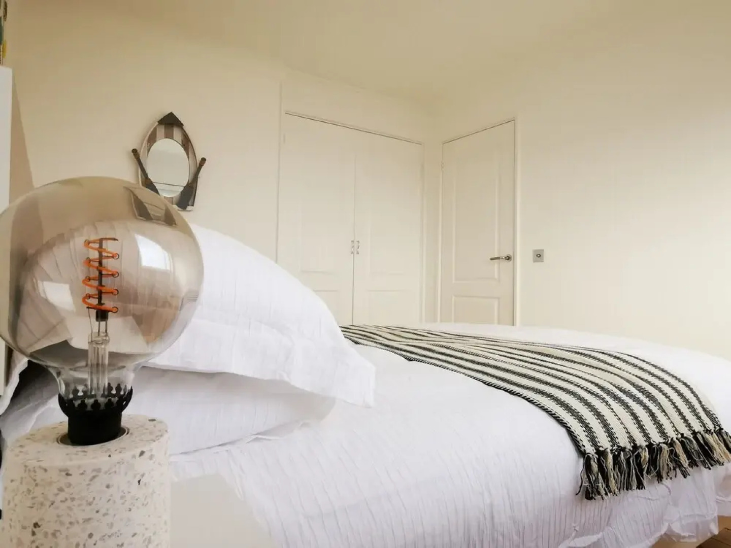 87 Marineside Beach Side Property With Stunning sea Views