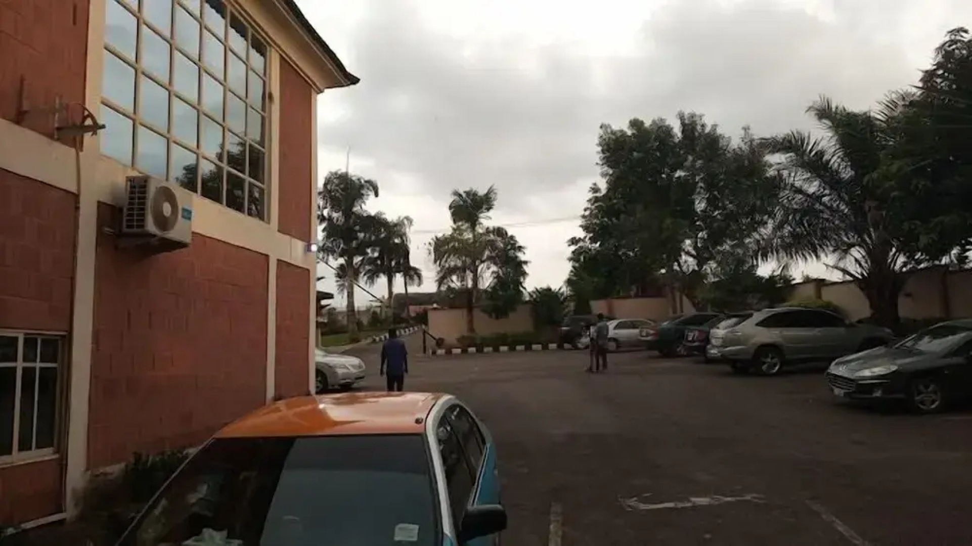 Towlab Hotel & Suites