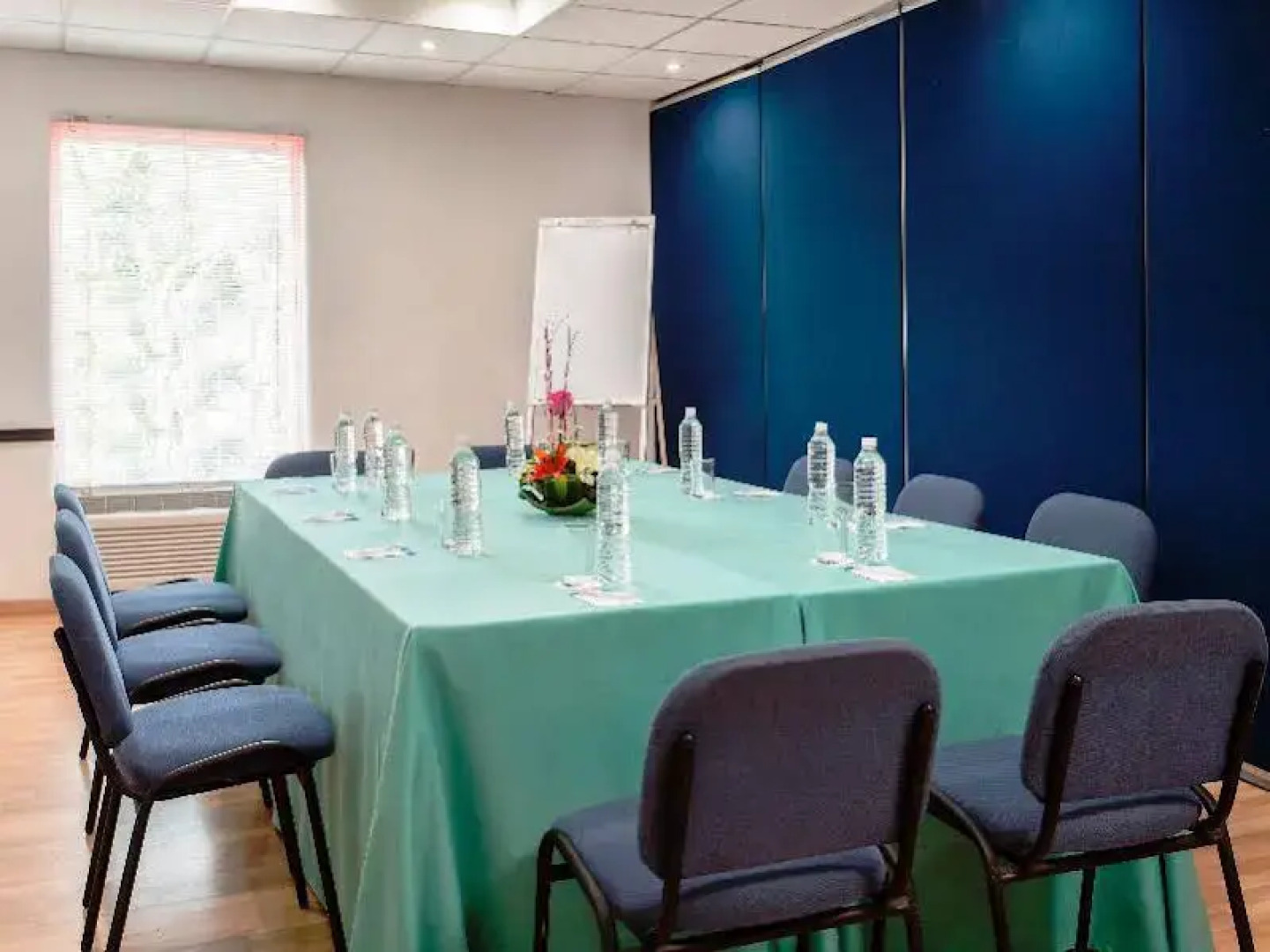 Hotel NH Lázaro Cárdenas