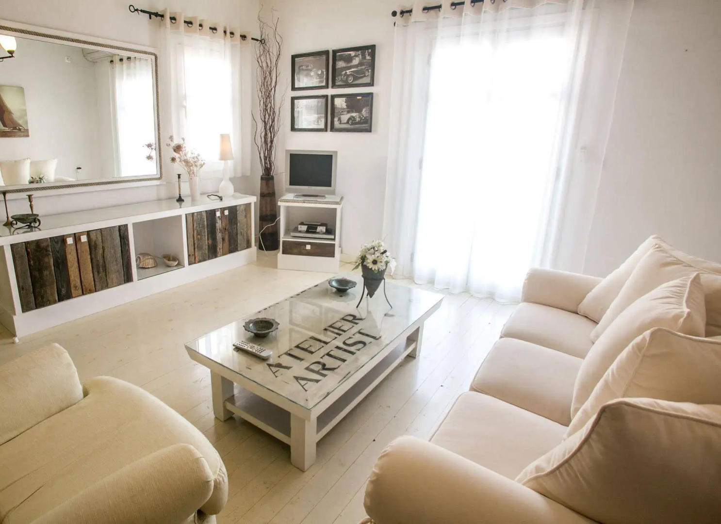 Tholaria Boutique Hotel