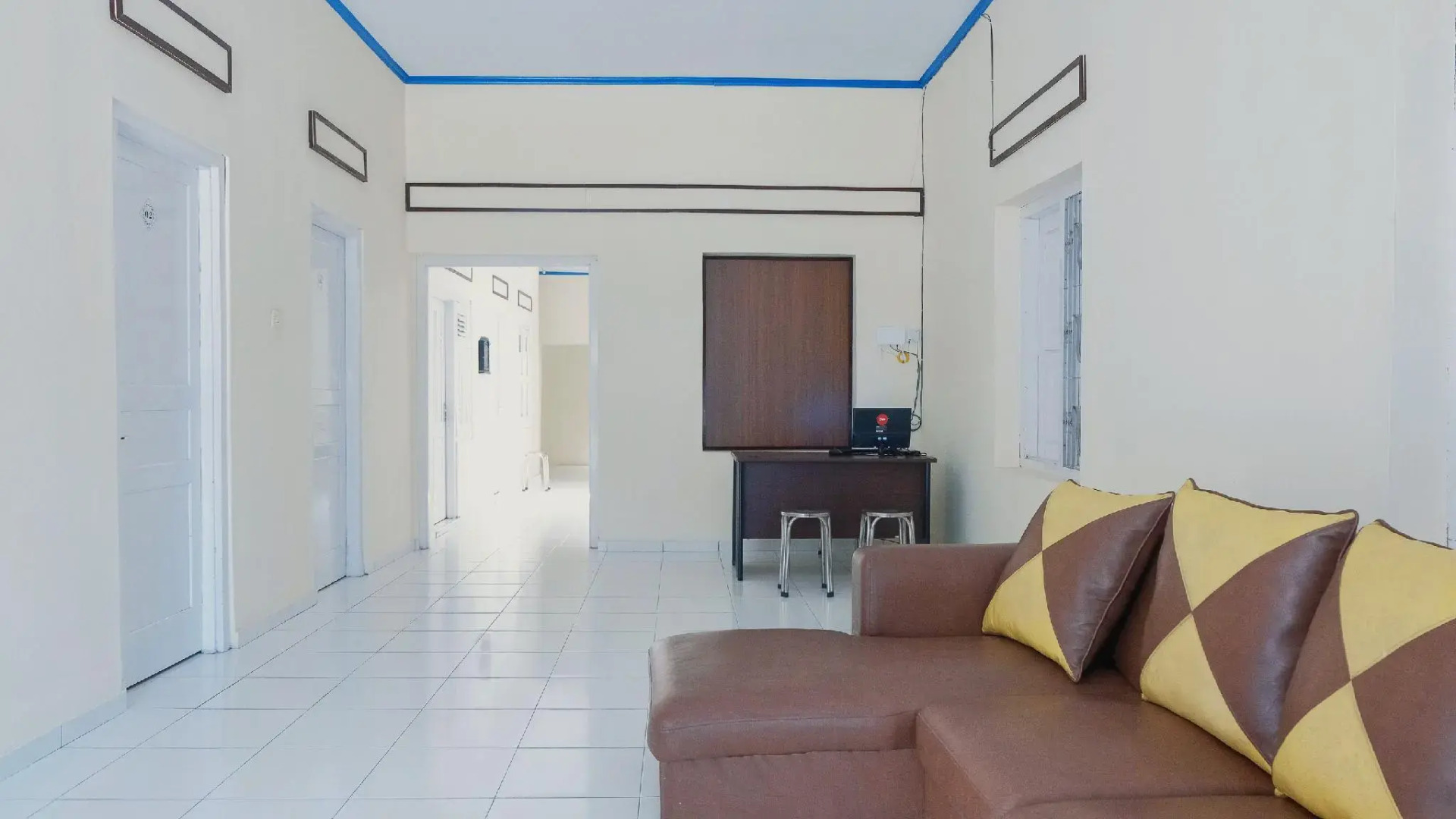 OYO 1190 Griya Soeratin Residence Syariah