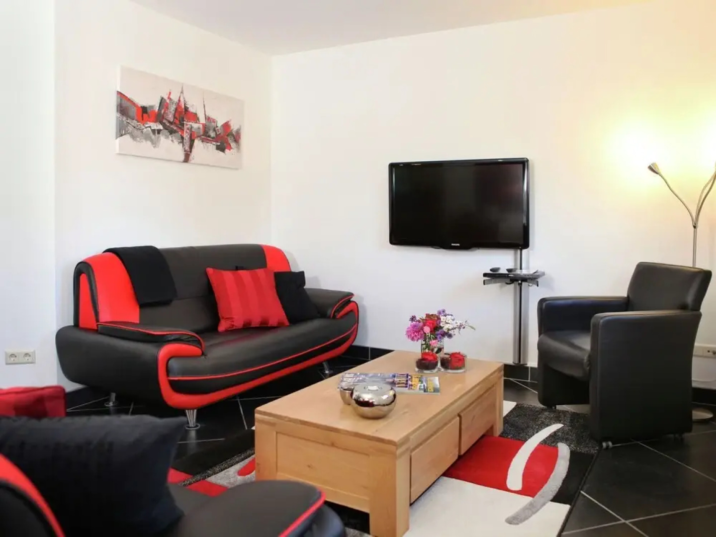 Quaint Holiday Home With Fenced Garden in Epen