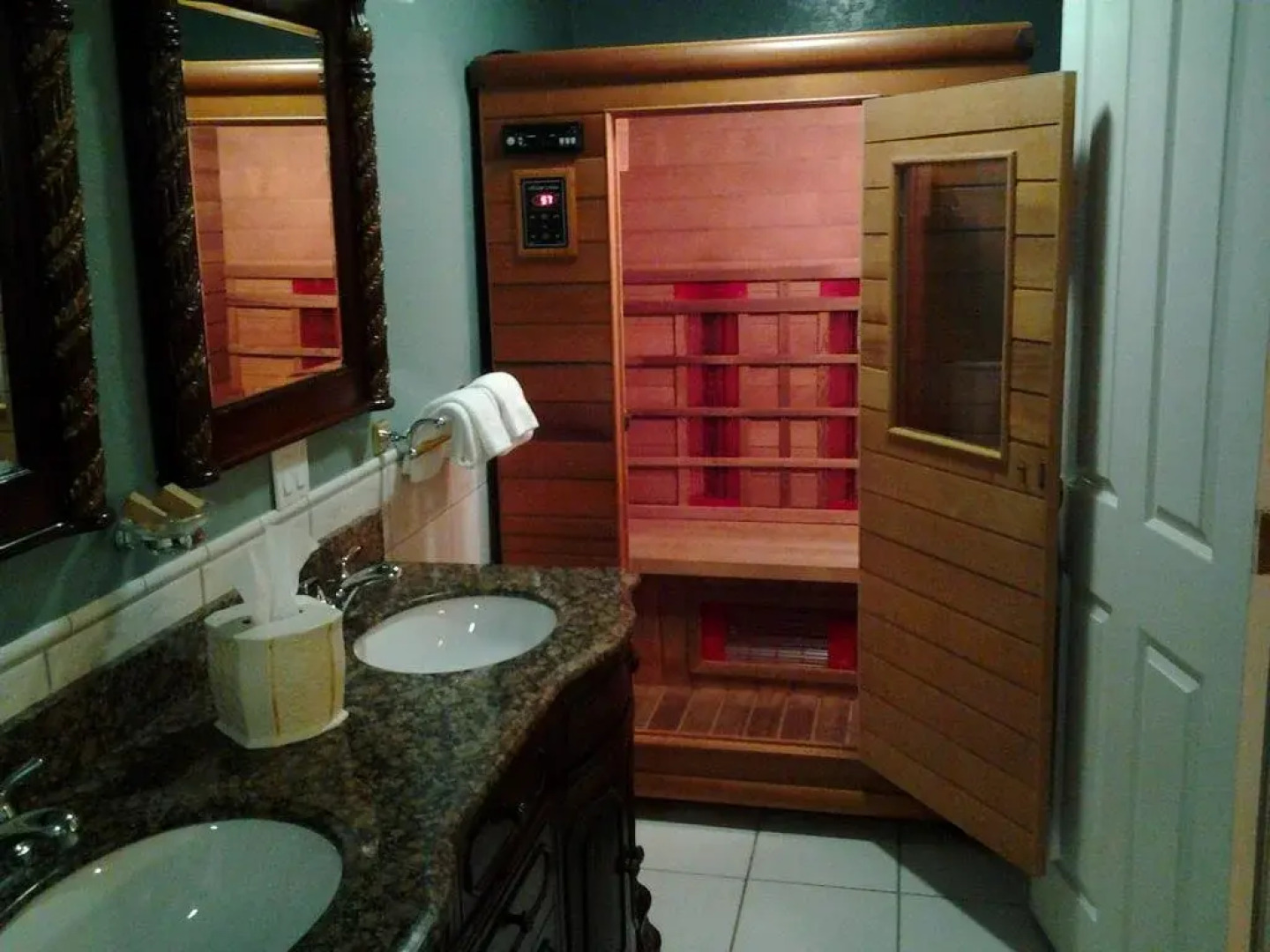 The Inn at Benicia Bay