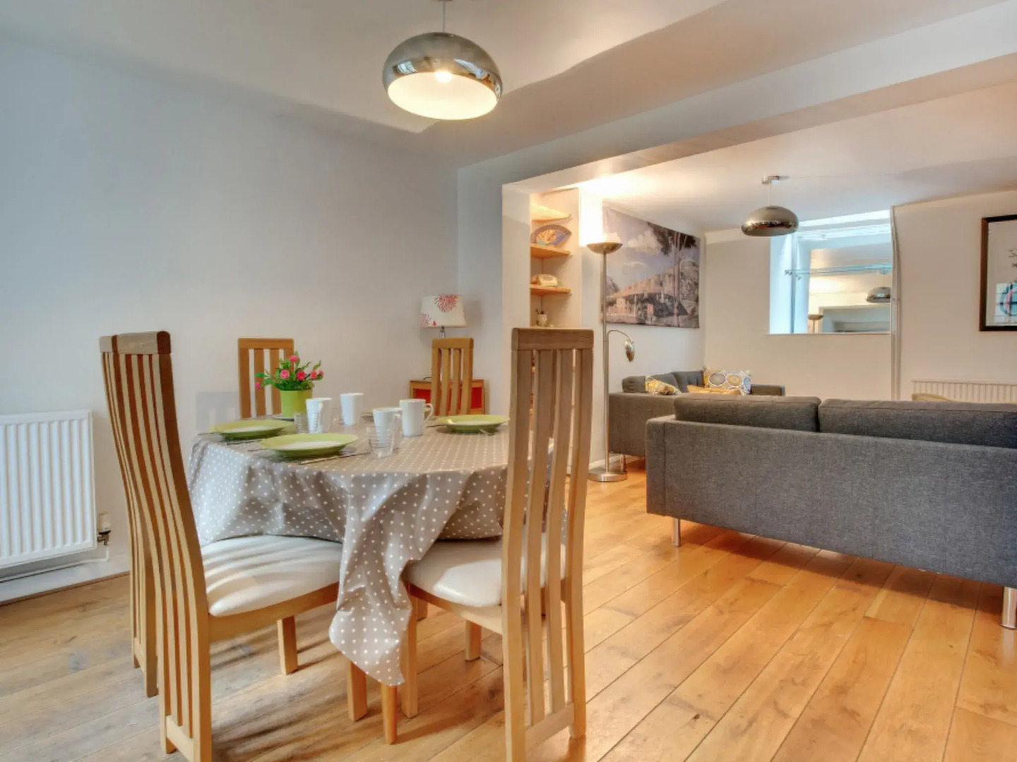 Holiday Home Crown Gardens