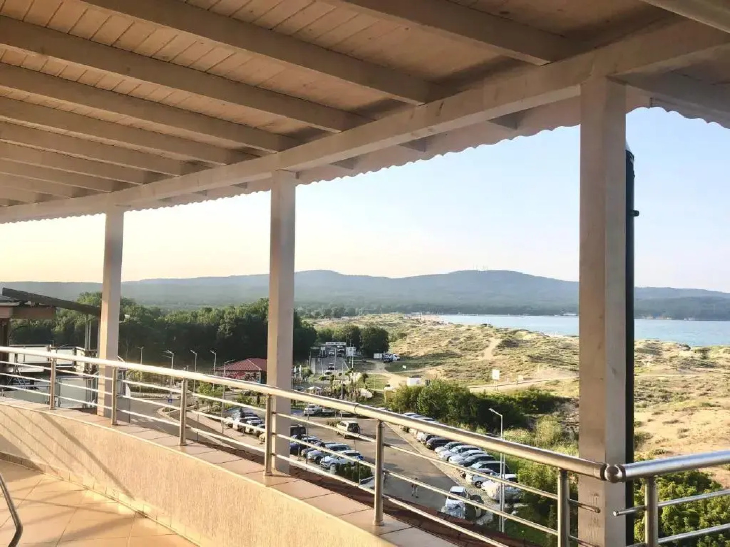 802, spacy apm with sea view.