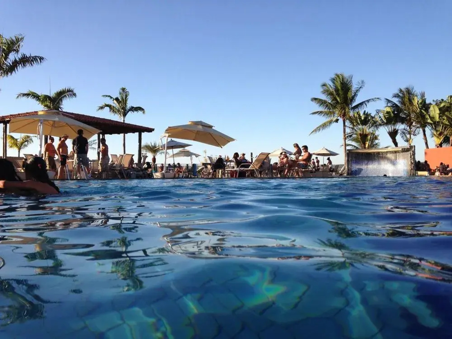 Lake Side Apart Hotel