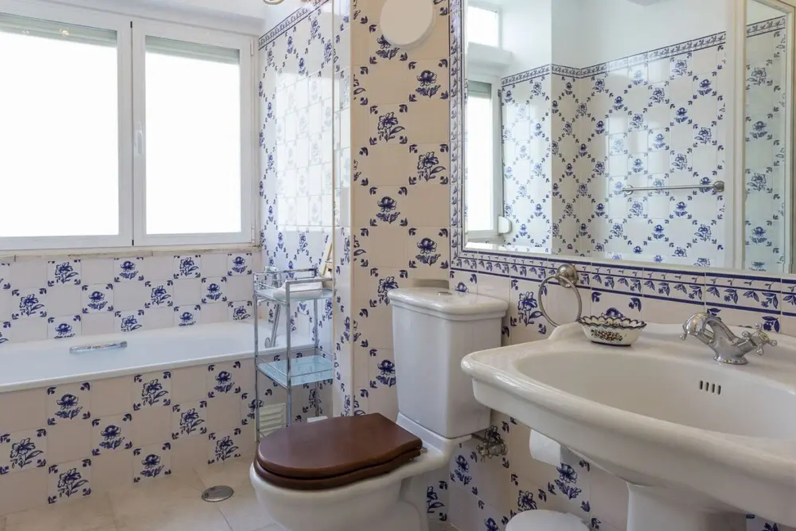 Carcavelos Beach Apt