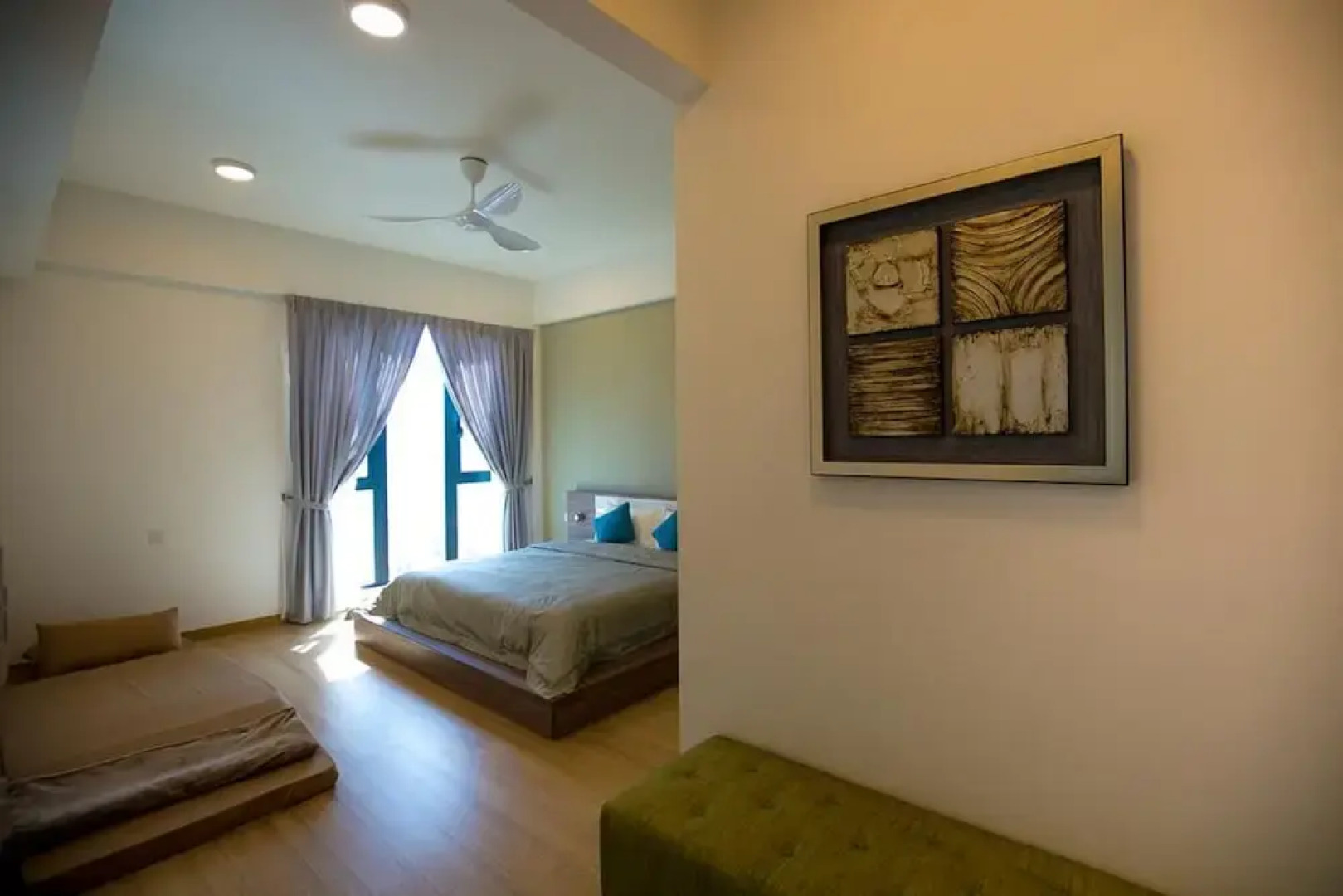 Jazz Service Suites by Sanguine